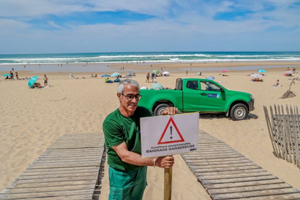 Prévention et sécurité des plages de Charente-Maritime.