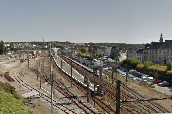 L'homme s'est électrocuté en montant sur un train en gare de Morlaix.