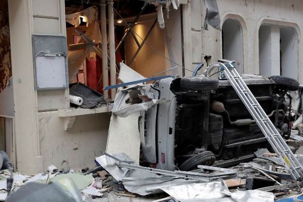 Des dégâts après l'explosion rue de Trévise (Paris IXe), samedi 12 janvier.