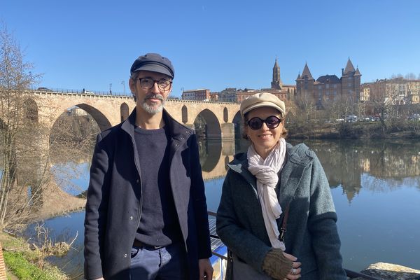 A Montauban dans le Tarn-et-Garonne, Sophie Jovillard est accompagné de Nicolas Périé capitaine de bateau éco-responsable et fondateur de la Compagnie fluviale du midi.