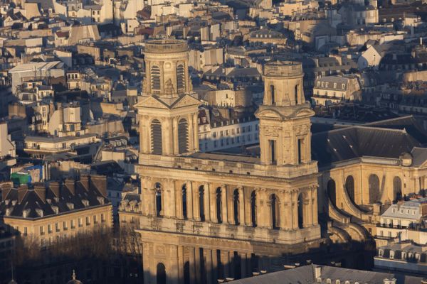 La tour nord de l'église Saint-Sulpice a été rénovée pour 28 millions d'euros.