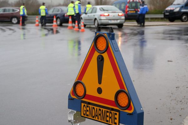 Ce vendredi, 200 gendarmes se sont postés sur 76 postes de contrôles sur les routes des trois départements du Limousin.
(Photo d'illustration)