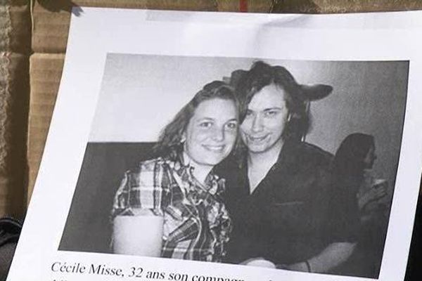 Cécile Misse, 32 ans, la fille de Philippe Misse, greffier du tribunal de commerce de Gap et son fiancé.