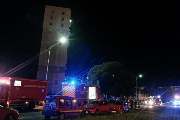 incendie rue normandie-niémen à Poitiers