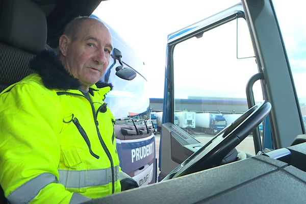 Robert, chauffeur-livreur chez les Transports Prudent : "C'est sûr que je préférerais être à la maison, mais bon, ce sont les aléas du travail."