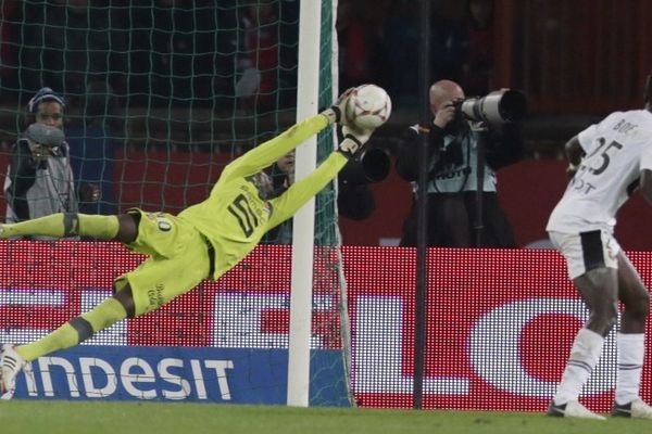 Cheick N'Daye, le gardien rennais remplaçant, impeccable face aux assauts du PSG