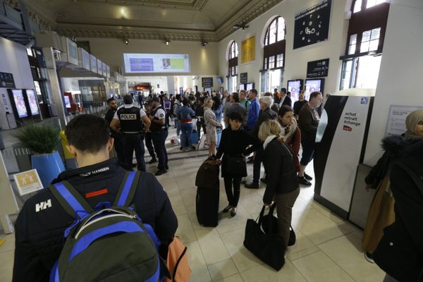 La gare de Nice-ville, un jour de grève.