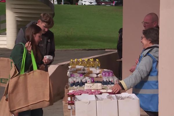 Avec l'augmentation du coût de la vie, les étudiants restreignent leur budget alimentation.