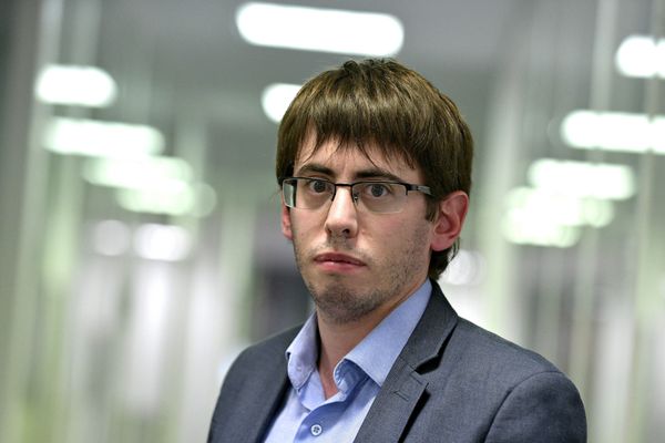 Quentin Guillemain, conseiller municipal écologiste et président de l'association des familles victimes du lait contaminé, va quitter Chartres en septembre.