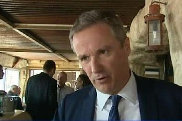 Nicolas Dupont-Aignan veut faire de la lutte contre la corruption son cheval de "campagne" pour les élections régionales.
