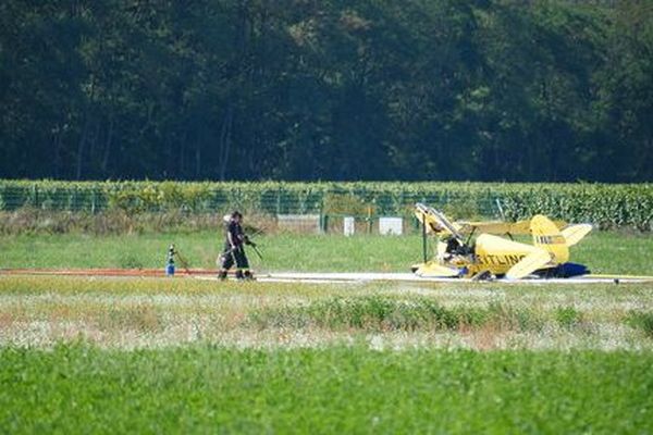 L'avion s'est écrasé en bout de piste, au décollage.