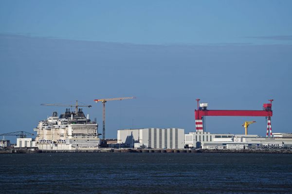 Le syndicat F0 des Chantiers de l'Atlantique s'inquiète du transfert de technologie de l'italien Fincantieri, prétendant à son rachat, vers le chantier chinois CSSC