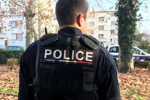 Une cinquantaine de policiers se déploient dans l'agglomération de Montargis.