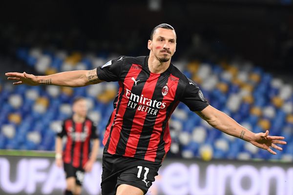 Ibrahimovic s'est blessé contre Naples. Il ne jouera pas le match retour contre le LOSC en Ligue Europa ce jeudi au stade Pierre Mauroy.