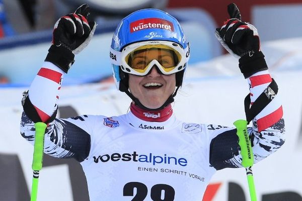 L'Autrichienne Elisabeth Görgl renoue avec la victoire après une saison 2012/2013 sans podium