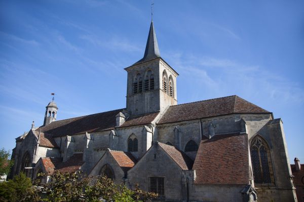 Eglise Saint-Genest de Flavigny-sur-Ozerain