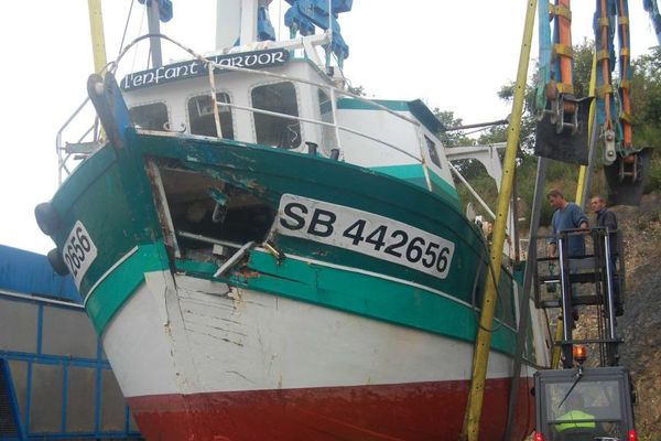 Le chalutier "L'enfant d'Arvor" avait sombré en juillet 2008 au large de Saint-Quay-Portrieux. Les deux membres d'équipage avaient été secourus