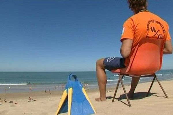 La surveillance de la plage d'une plage à St Trojan sur l'île d'Oléron.