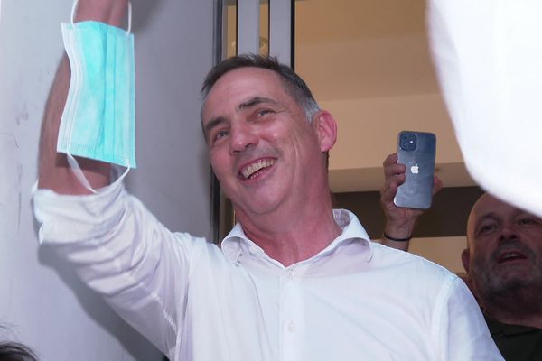 Gilles Simeoni sort en tête du premier tour de ces élections, avec 29,19 % des suffrages.