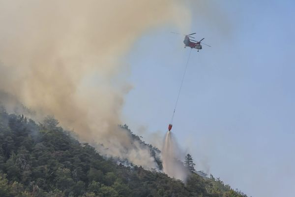 La commune de Chanousse dans les Hautes-Alpes a vécu un incendie pendant quatre jours, embrasant 136 hectares.