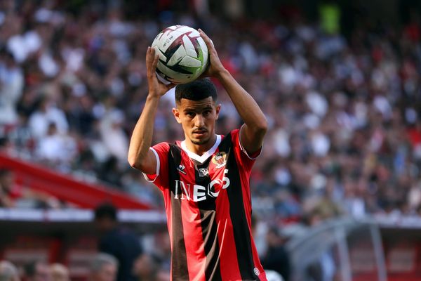 L'OGC Nice avait suspendu Youcef Atal jusqu'à nouvel ordre et la commission de discipline de la LFP lui avait pour sa part infligé sept matchs de suspension.