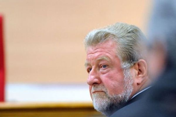 L'ancien député-maire socialiste de Liévin, Jean-Pierre Kucheida, au cours de son procès devant le tribunal correctionnel de Douai le 9 avril 2013. 