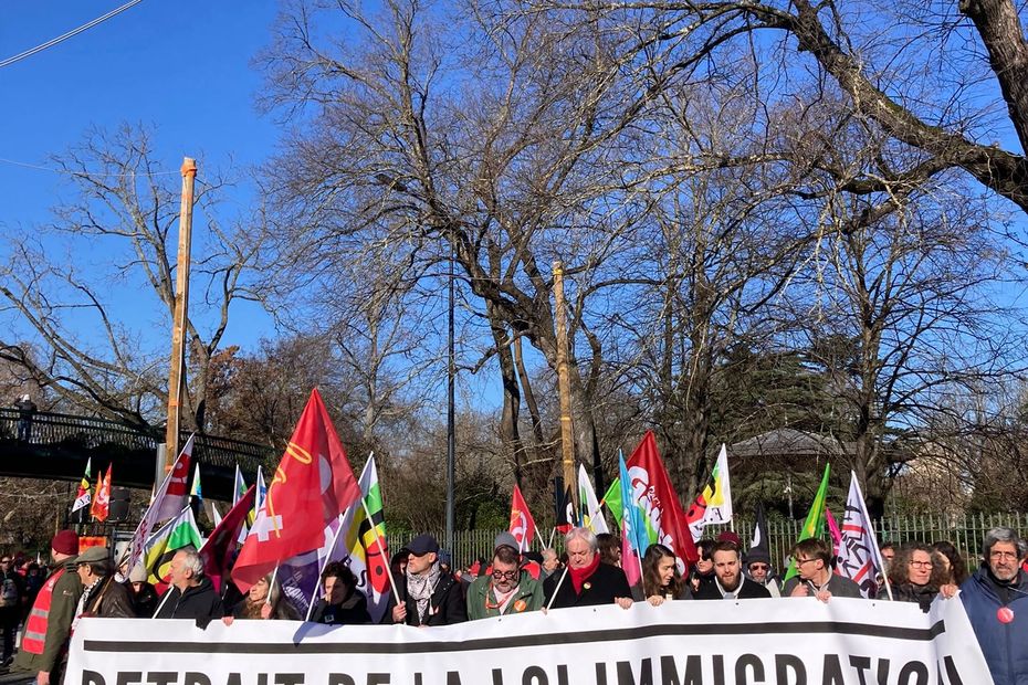 Massive Demonstration in Toulouse Against Immigration Law: Thousands March for “Welcome Migration Policy”