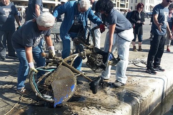 Ceci est un Vélib. Comment dire... beurk ?