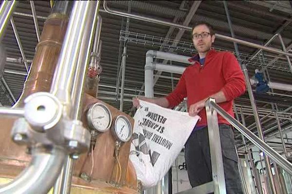 La bière brassée Jean-Christophe Cambier à Croix connaît un grand succès.