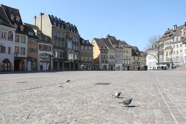 Le centre-ville de Mulhouse, désert au neuvième jour du premier confinement en mars 2020.