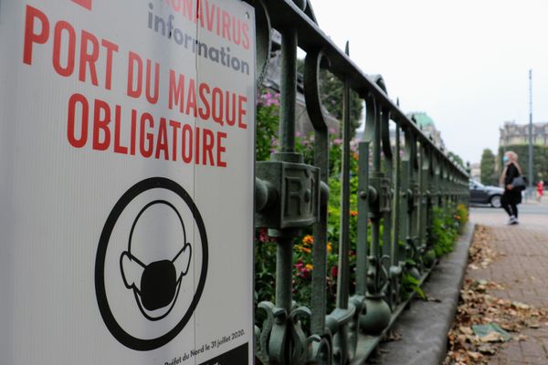 De nombreuses communes dans les Hauts-de-France renforcent l'obligation du port du masque en extérieur.