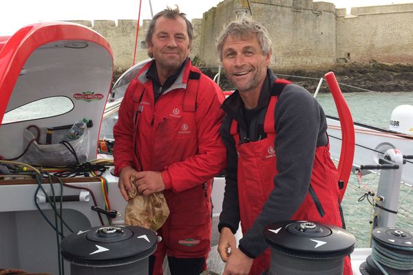 Lionel Lemonchois et Bernard Stamm se préparent pour la Transat Jacques Vabre qu'ils feront cette fois-ci tous les deux pour le Maxi80 Prince de Bretagne