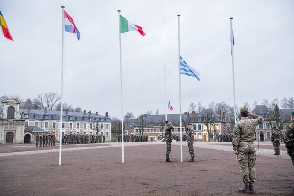 L'hommage rendu à la Citadelle de Lille aux 11 victimes du crash aérien survenu lundi en Espagne.