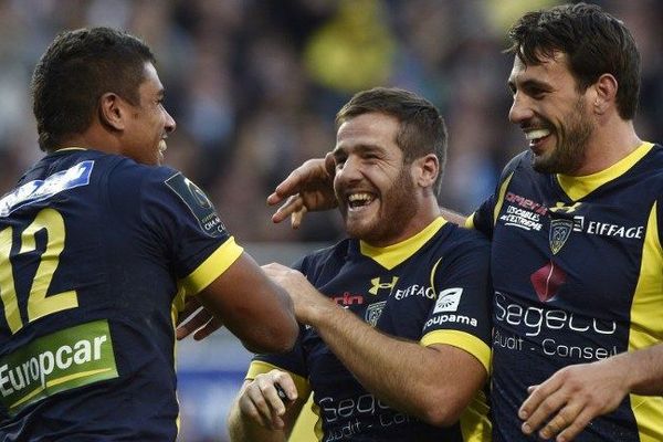 Wesley Fofana et Camille Lopez ont tous les deux été retenus pour faire partie du groupe de 32 joueurs du XV de France qui joueront contre l'Australie le 19 novembre au Stade de France.