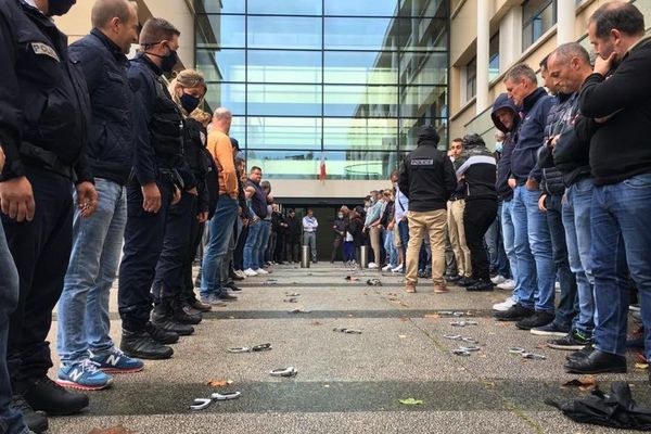 Les policiers se sont rassemblés devant l'hôtel de police de Montpellier - 12.06.20