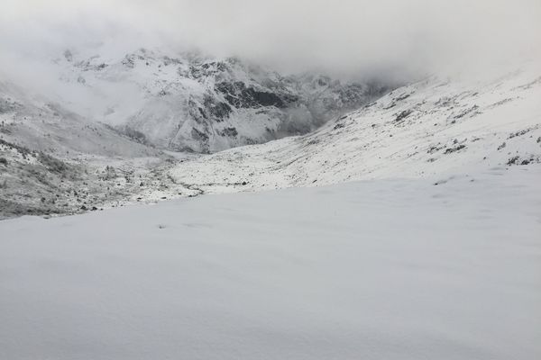 Un couple d'Espagnols est porté disparu depuis le samedi 7 décembre 2024 dans le secteur du refuge de Pic de Ruhle dans les Pyrénées ariégeoises.