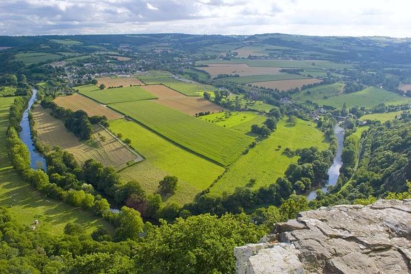 En Suisse normande, près de Clécy, la boucle de l'Orne connaîtra un ciel de plus en plus nuageux en ce LUNDI.