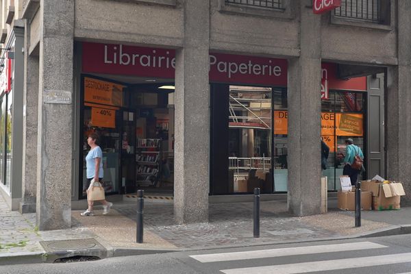 Cette librairie-papèterie a ouvert ses portes à Abbeville en 1873.