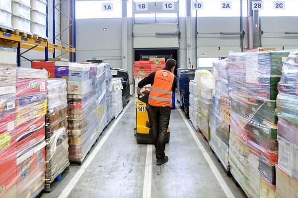 Sailly Lez Cambrai Trois Employes D Un Entrepot Lidl Soupconnes D Avoir Vole 68 000 Euros De Marchandises