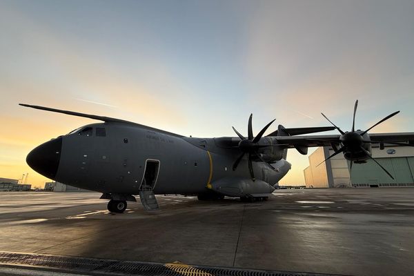 Sept A400M ont décollé de la base aérienne d'Orléans-Bricy direction Mayotte.