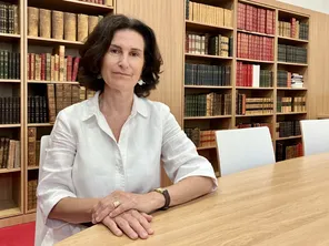 Gwenola Joly-Coz, première présidente de la cour d'appel de Poitiers, dans la bibliothèque du tribunal de justice de Poitiers, mardi 23 juillet 2024.