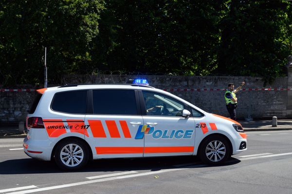 Le détenu mineur de 17 ans a été interpellé dans le canton de Fribourg, en Suisse, dix jours après son évasion lors d'un transfert médical en Haute-Savoie. Photo d'illustration