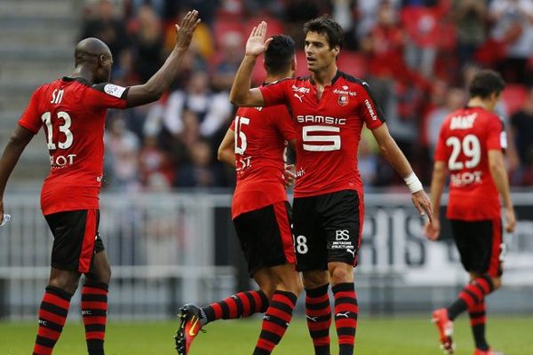 La satisfaction des deux buteurs rennais après leur victoire face à Nancy au Roazhon Park