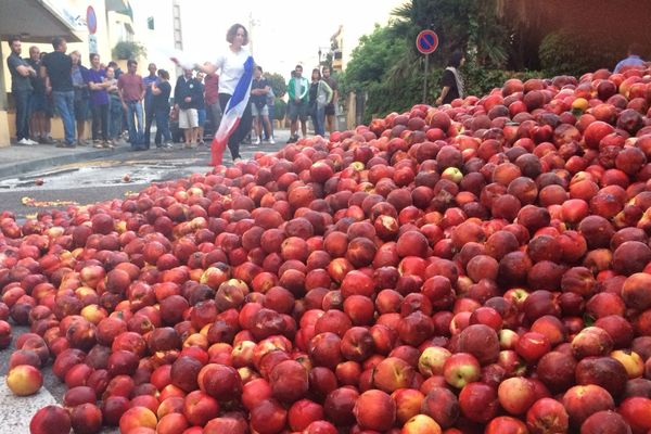 Les arboriculteurs en sont à leur troisième action en un mois - 11/07/2017