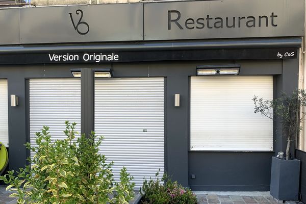 Fermés depuis mi-mars en raison du confinement, les restaurants sont au bord du gouffre financièrement. 