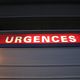 "Il arrive assez fréquemment que des patients attendent plus de 24 heures leur lit d'hospitalisation", regrette un médecin urgentiste du CHU de Caen (Calvados).