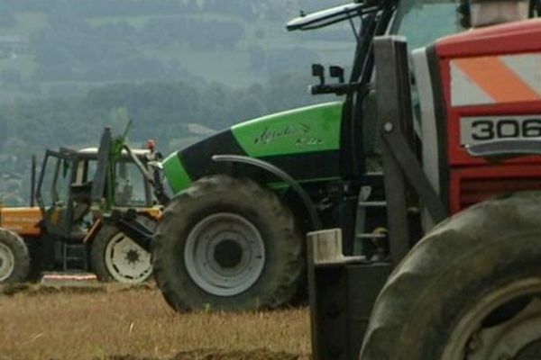 La fête régionale de l'agriculture débute traditionnellement par un concours de labour. 