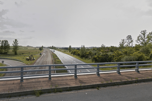 L'autoroute A68 à hauteur de Parisot dans le Tarn