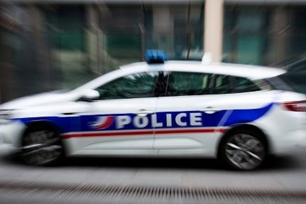 Un camion a été dévalisé lors d'un guet-apens dans le 15ème arrondissement de marseille. Ce sont 50 cartons de matériel informatique qui ont été volés.