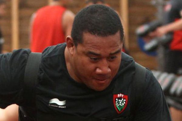 Le pilier du RCT Salesi Ma'afu